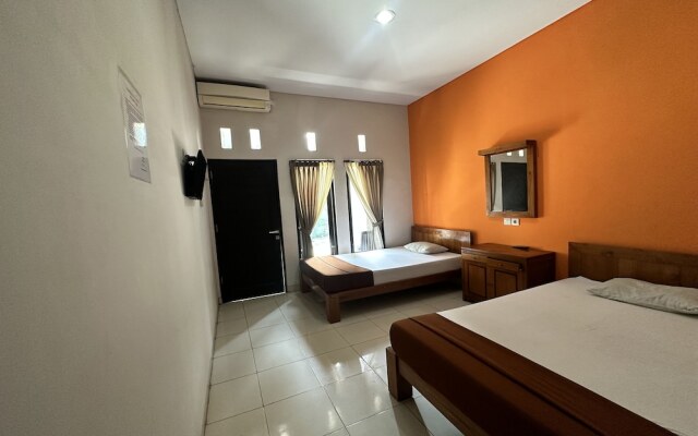 Hotel Warta Sari