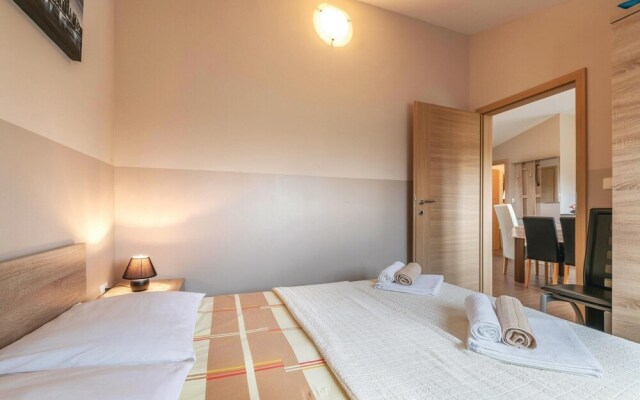 Awesome Home in Vodnjan With Wifi and 2 Bedrooms