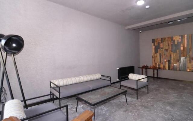 Joli s 2BR Apartment in Marshall project