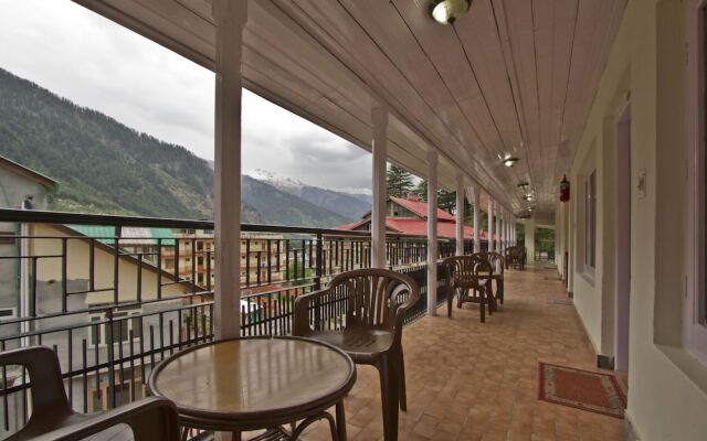 OYO 8895 Hotel Pine Grove