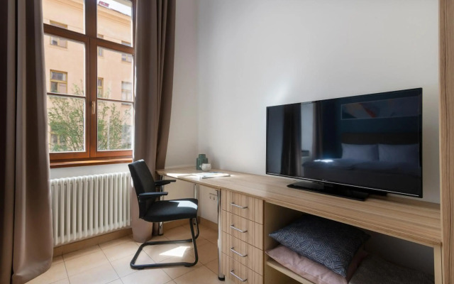 Bohemian Dreams Apartments and Suites