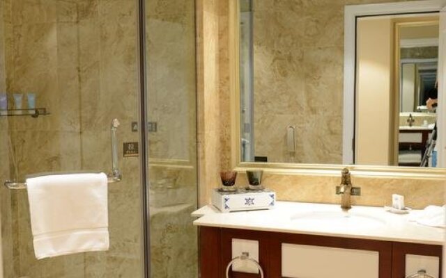 Hulunber Zhongcheng Holiday Hotel