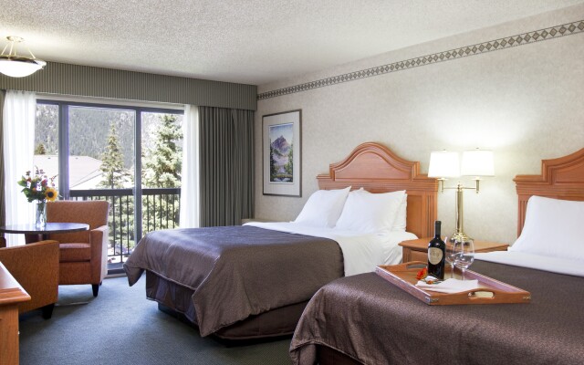 Banff Park Lodge