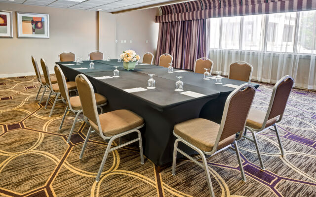 DoubleTree by Hilton Downtown Wilmington - Legal District