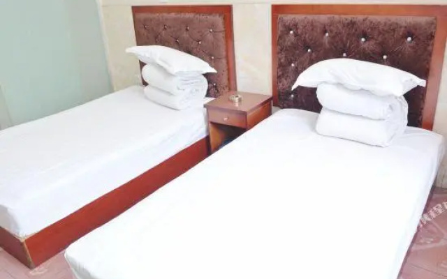 Yizhan Business Hotel
