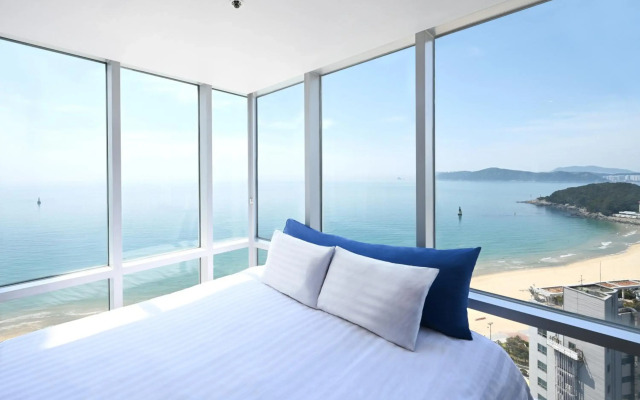 Kolon Seacloud Hotel
