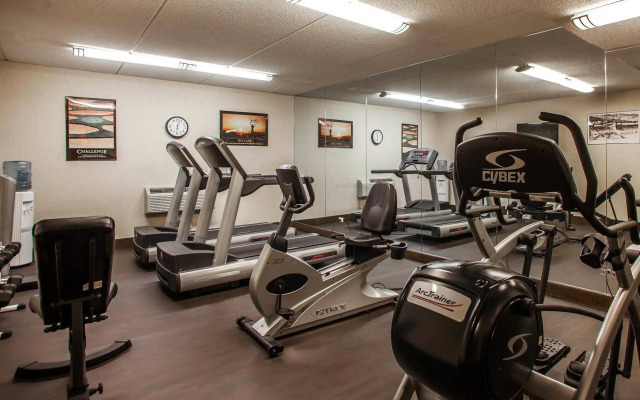 Suburban Studios Arlington Heights – Elk Grove