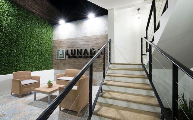 Hotel Lunada