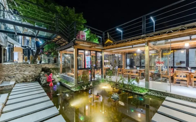 Huasao·1949 Designer Parent-Child Vacation Type Smart Homestay (Nanjing Yunshuiyao Waterwheel Store）