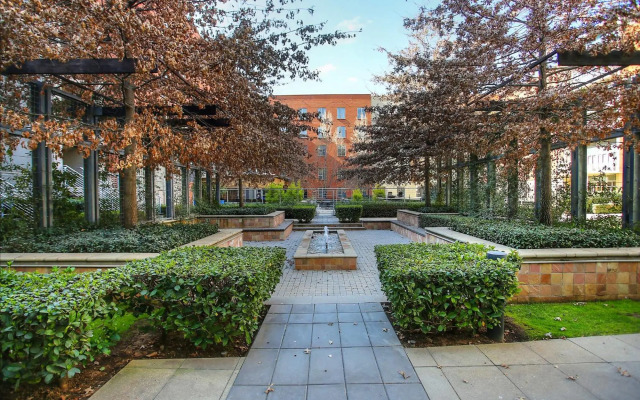 Melrose Arch Luxury Apartment