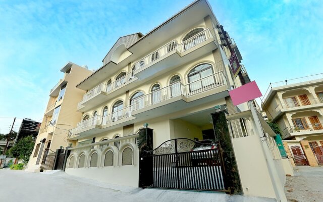 Hotel Vedas Tapovan