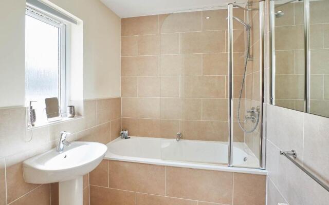 Host Stay Farrers View