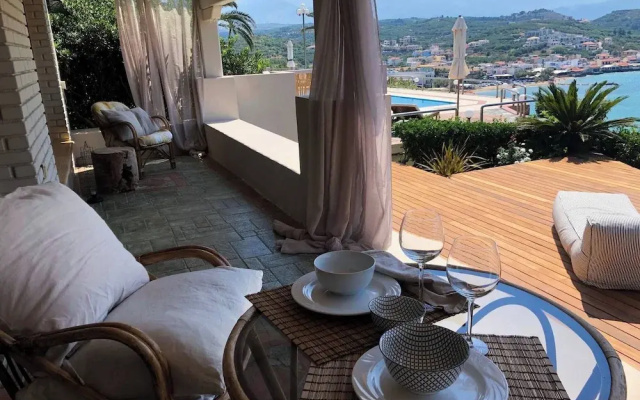 Coco Seaview Apartment, 60sec Walk From Beach!