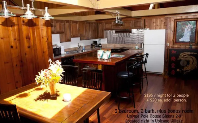 Volcano Country House