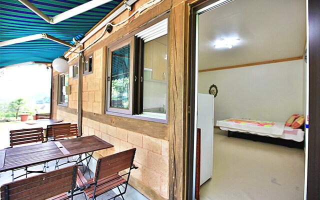 Gapyeong Yujeong Sanbang Pension