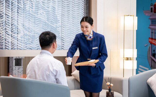 GZ Baiyun Airport MeHood Liz Hotel T1