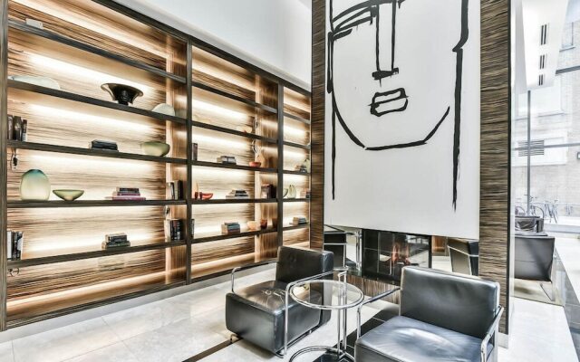Stylish Suite in Downtown Toronto