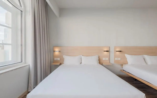Moov Hotel Porto Centro - Image 7
