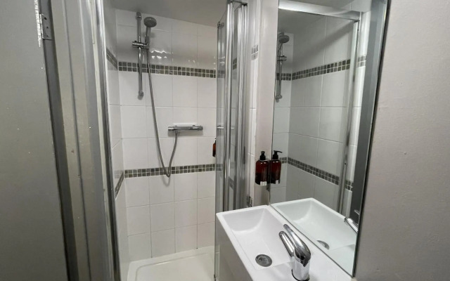 Ei8ht Brighton Apartments
