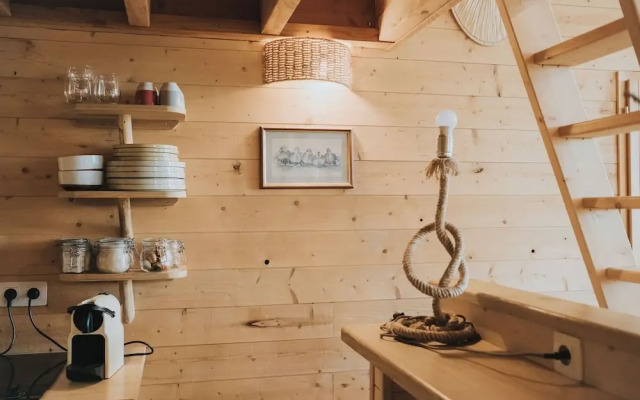 Cabane de la Saône by Lyon Country House