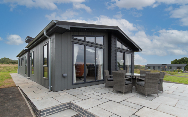 Ael-y-bryn - Luxury Lodge Hot Tub Three En-suite Bedrooms