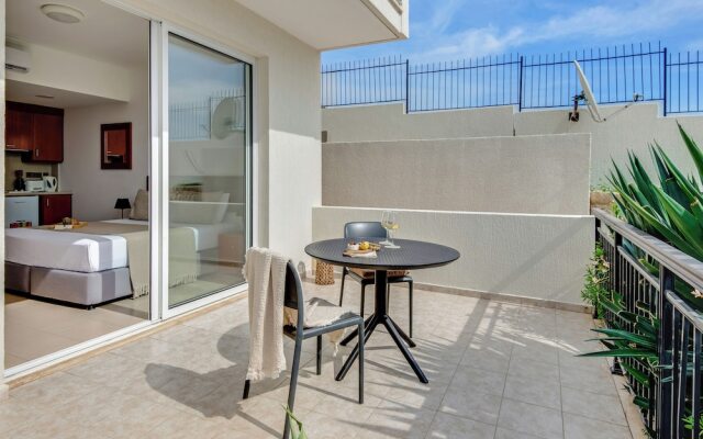 Sanders Seaview Paphos