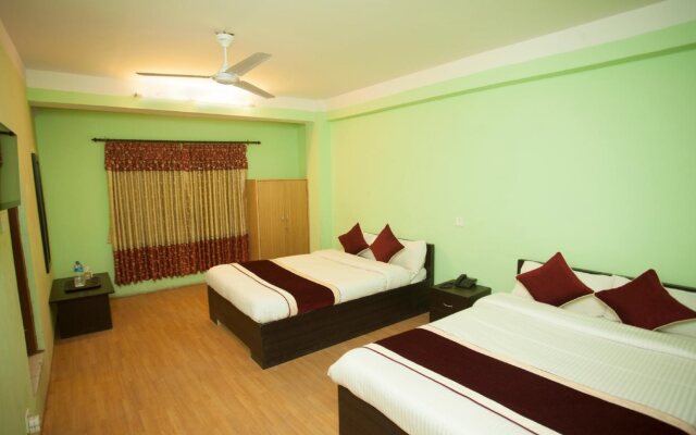 OYO 237 Hotel S Galaxy