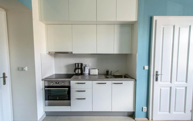 Ruterra Apartments by Cathedral