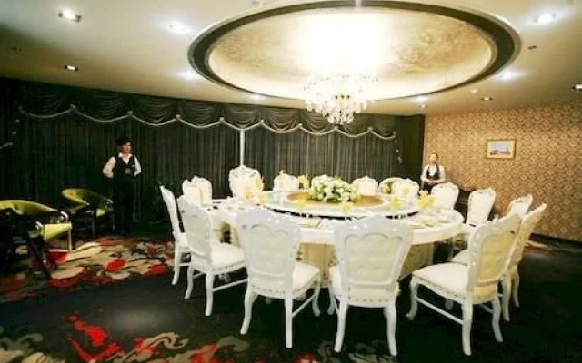 Ordos Shengshi Yangguang Hotel