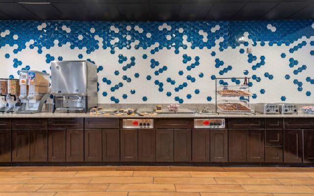 Best Western Premier Denver East