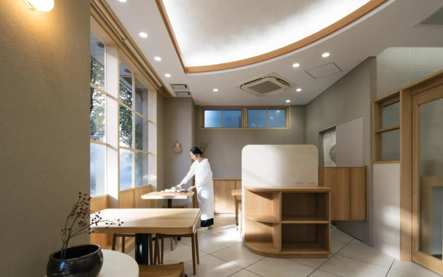 Eins Inn Umedahigashi