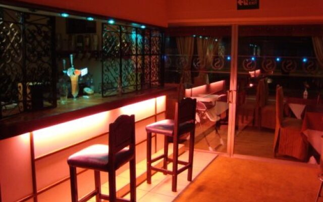 Grand Beach Hotel