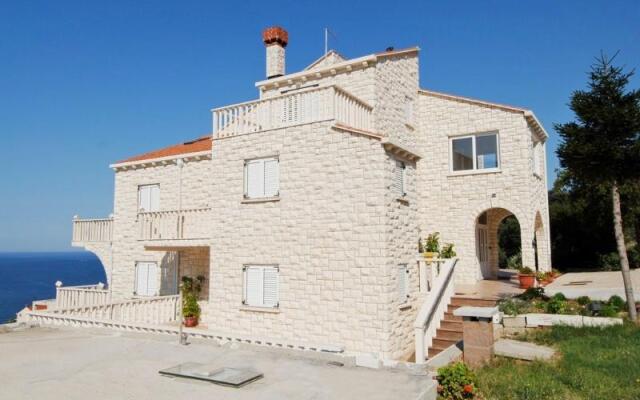 Apartments Marnic