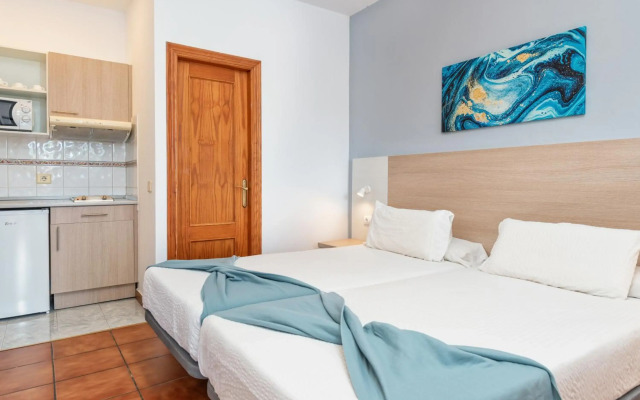 Apartahotel Folias