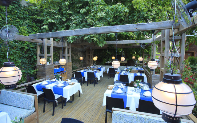 Can Garden Beach Hotel