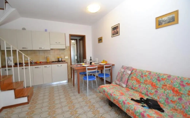 Spacious and Bright Flat With Swimming Pool - Beahost