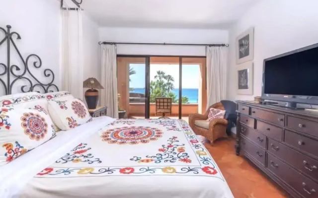 2BD Beach Front Luxury in Cabo