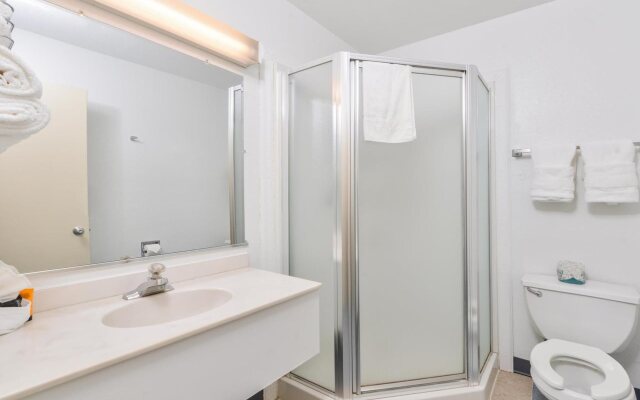 Days Inn by Wyndham New Philadelphia