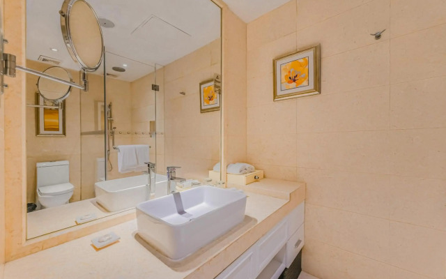 Lia Charlton Hotel Shenzhen