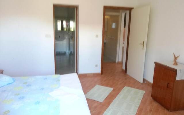 Apartment With 2 Bedrooms in Baška Voda, With Enclosed Garden and Wifi