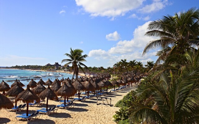 Bahia Principe Vacation Rentals - Three-Bedroom House