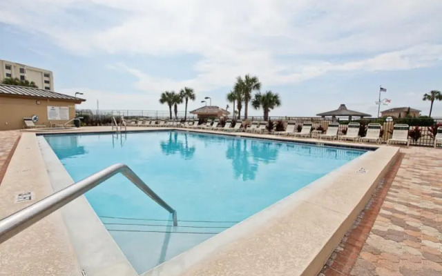 Islander Condo Rentals by Holiday Isles