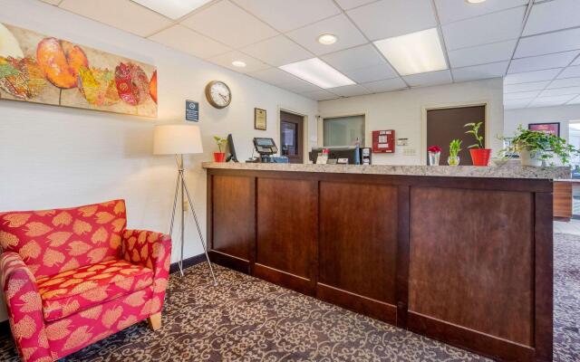 Baymont by Wyndham Lancaster PA Dutch Country