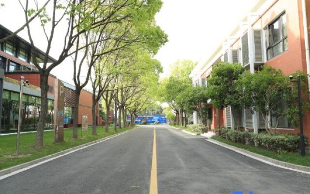 Hongzhu Garden Conference Hotel