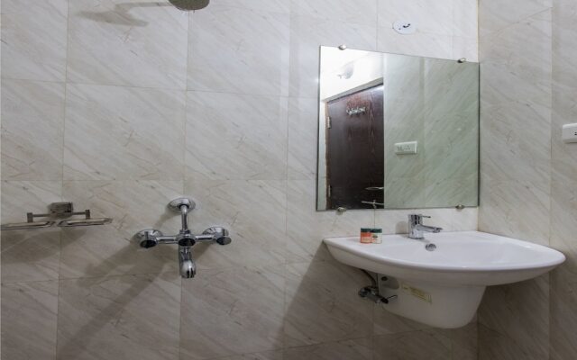 Townhouse 704 Hotel Divya Palace