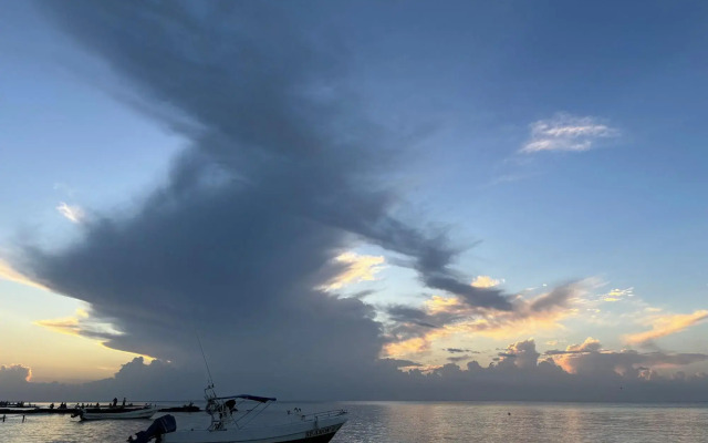 La Diosa Kali Beach Front Hotel