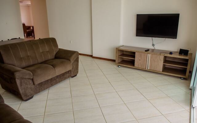 #15 Villagio Di Roma Guarapari - Four Bedroom Apartment