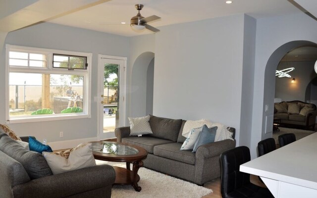 Kelowna's Beach House