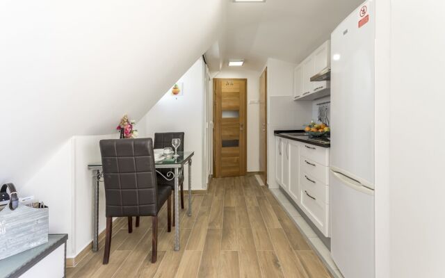 Apartments And Rooms Villa Erede