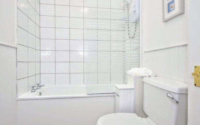 Celebrity Apartments Brighton, Queens Square